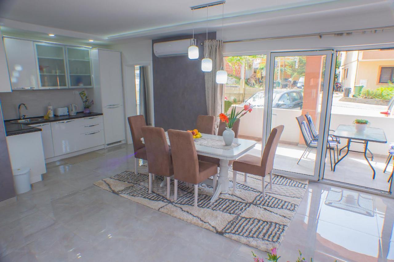 Apartments Kovac Тиват Экстерьер фото