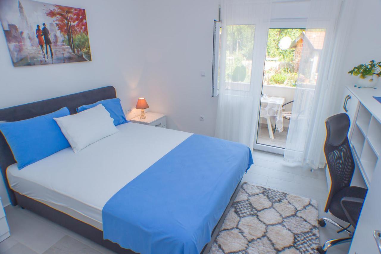 Apartments Kovac Тиват Экстерьер фото