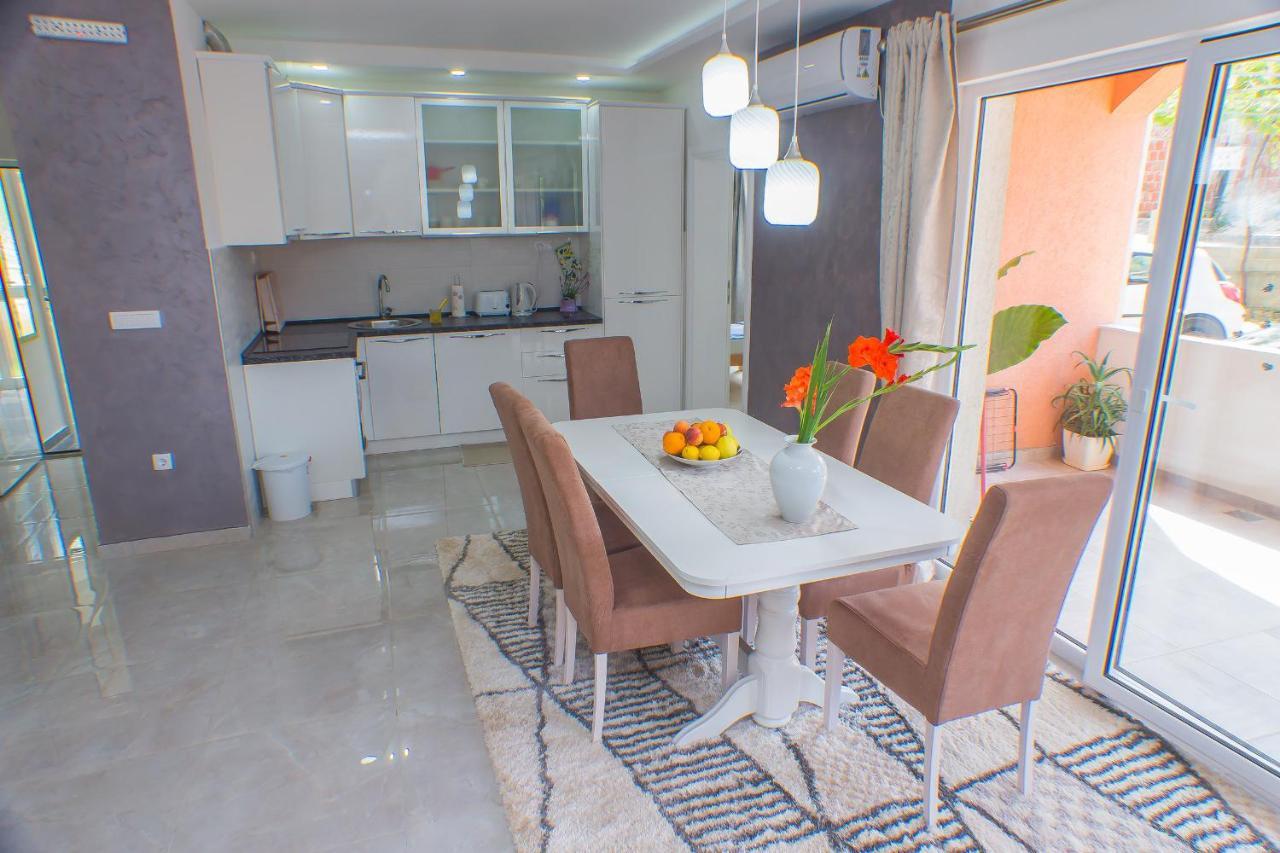 Apartments Kovac Тиват Экстерьер фото