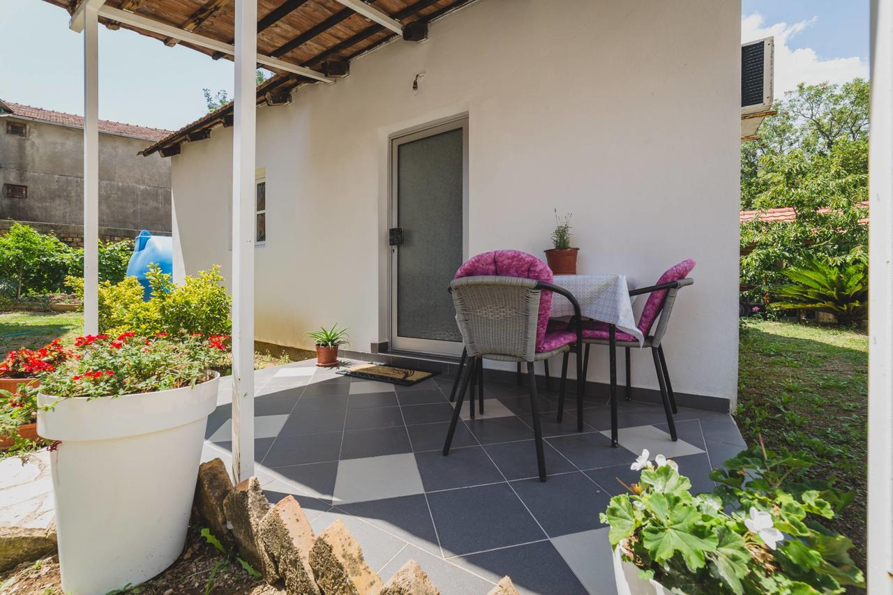 Apartments Kovac Тиват Экстерьер фото