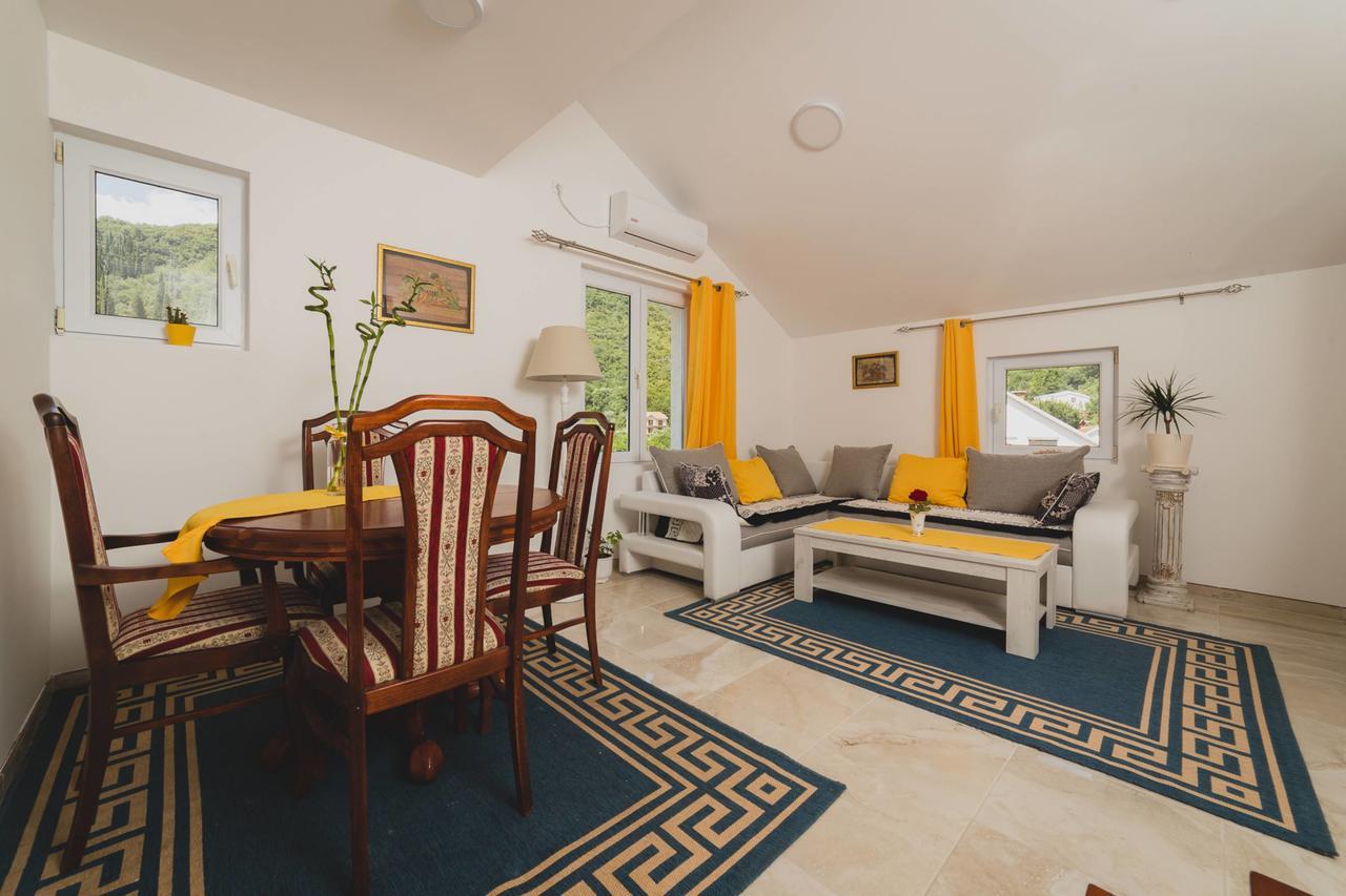 Apartments Kovac Тиват Экстерьер фото