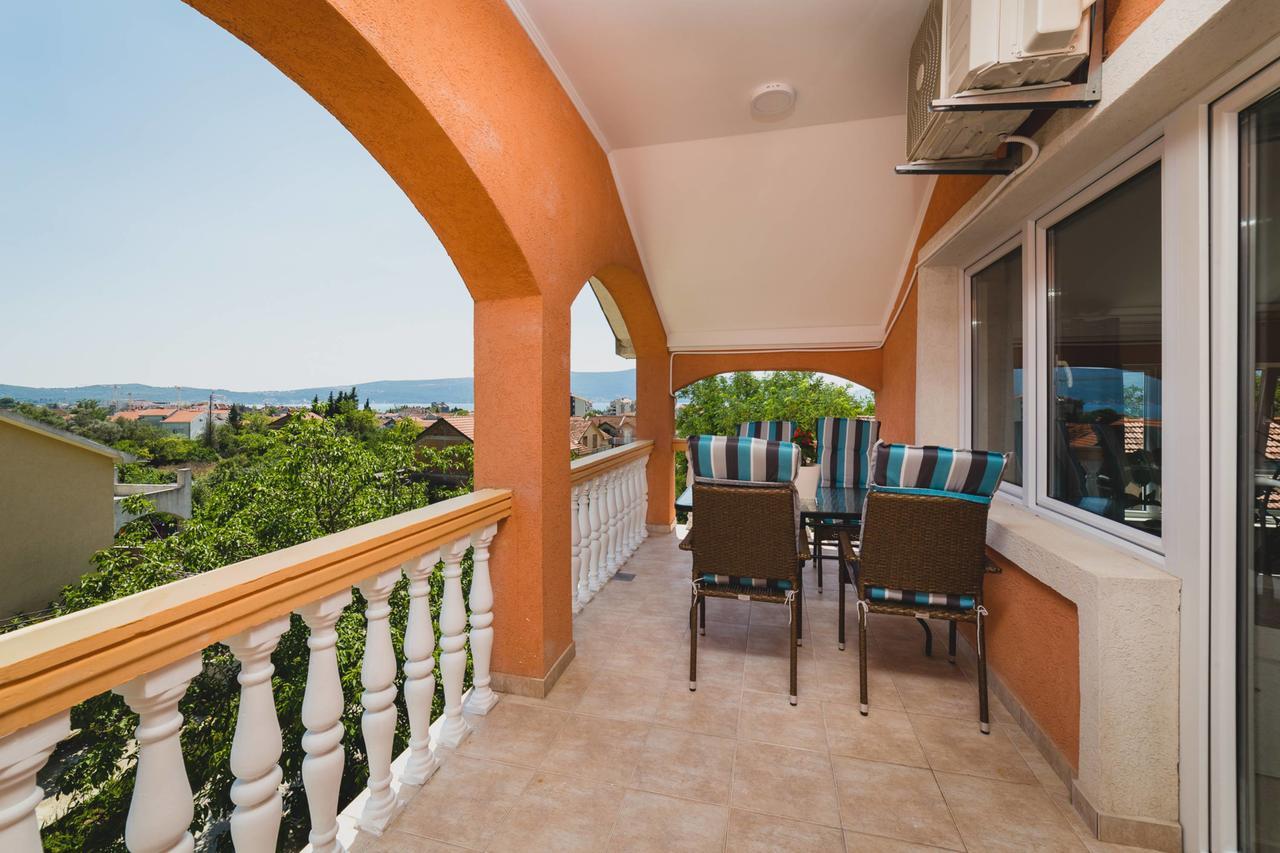 Apartments Kovac Тиват Экстерьер фото