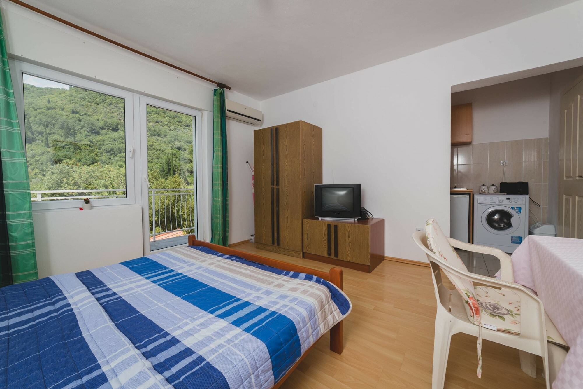 Apartments Kovac Тиват Экстерьер фото